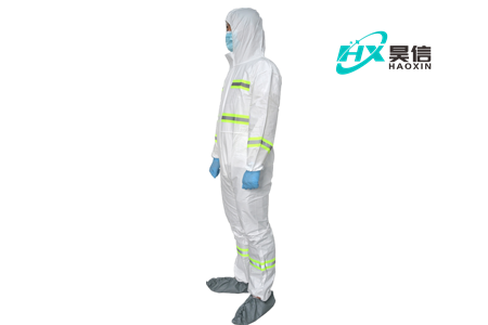 microporous coverall with reflective tape (side)_副本.png